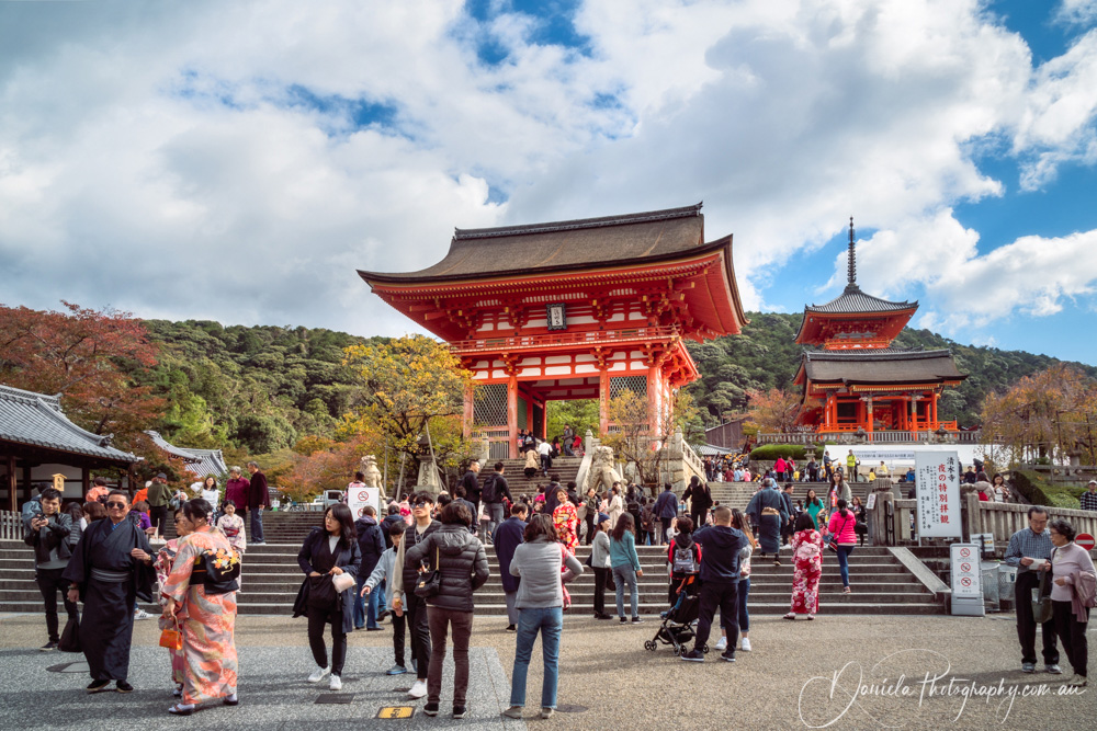 Kyoto Numerous people visiting Kiyomizu dera Buddhist Temple